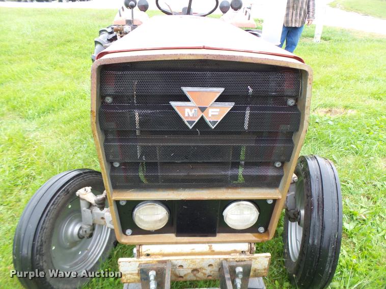 image for item K5661 Massey-Ferguson 210 tractor