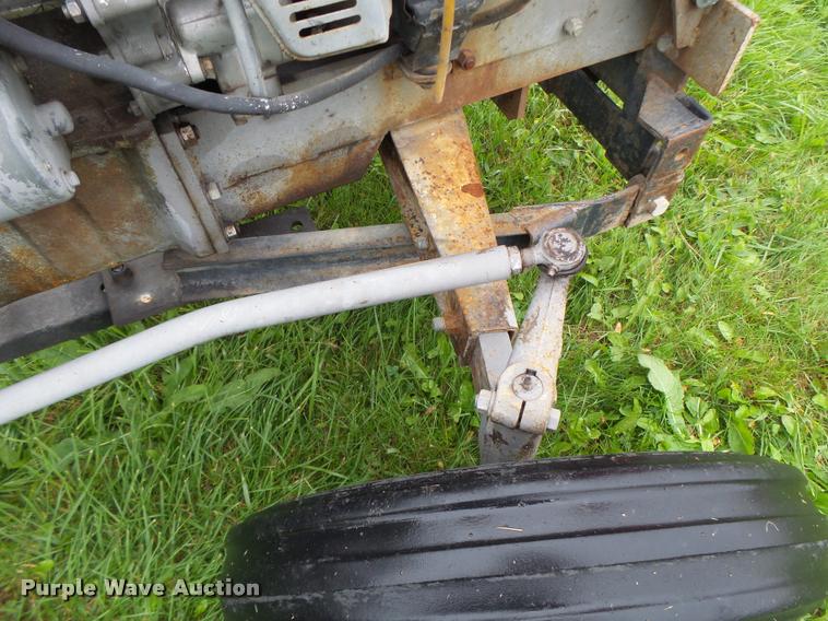 image for item K5661 Massey-Ferguson 210 tractor