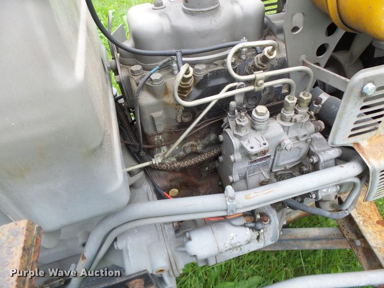 image for item K5661 Massey-Ferguson 210 tractor