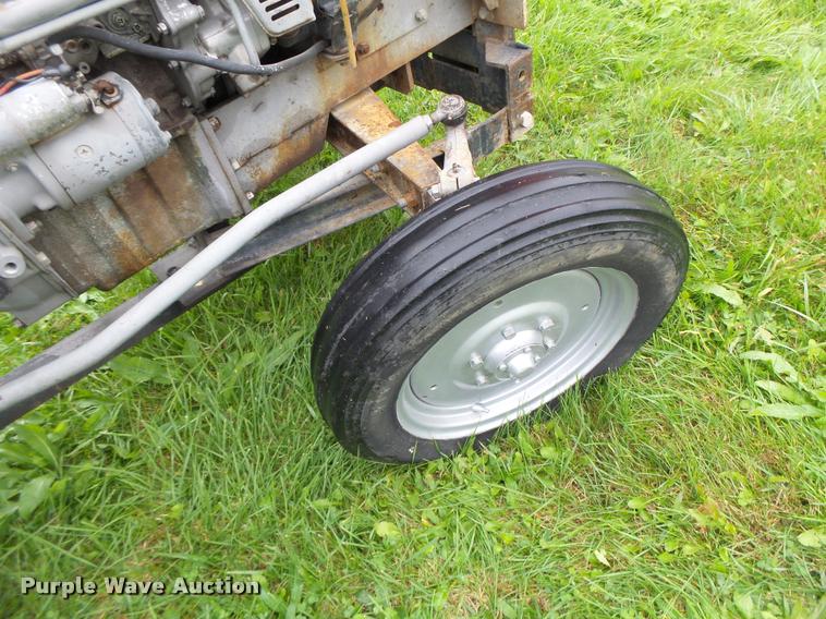 image for item K5661 Massey-Ferguson 210 tractor