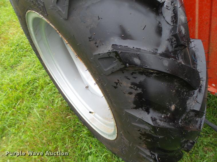 image for item K5661 Massey-Ferguson 210 tractor