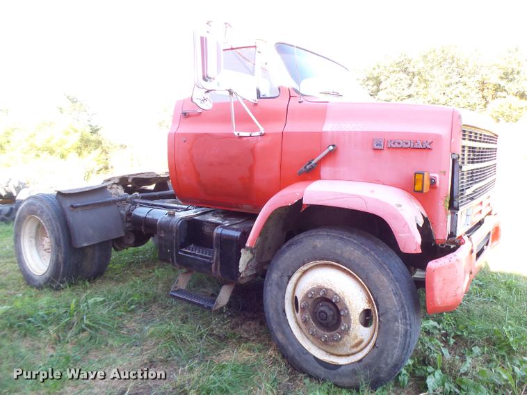image for item K5665 1988 Chevrolet Kodiak semi truck