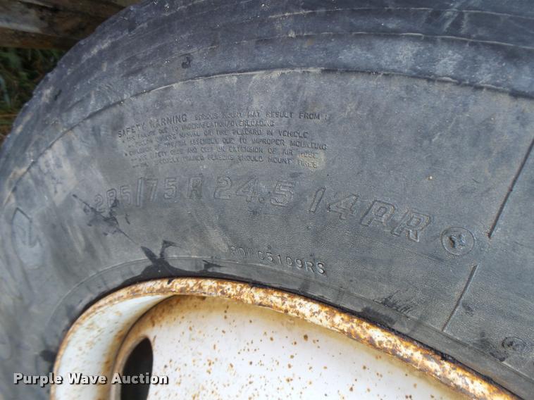 image for item K5665 1988 Chevrolet Kodiak semi truck