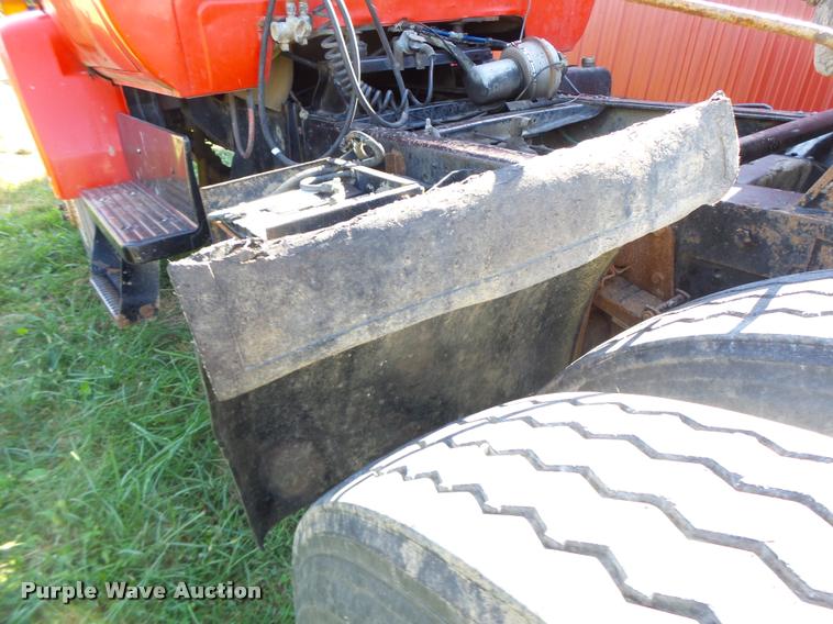 image for item K5665 1988 Chevrolet Kodiak semi truck