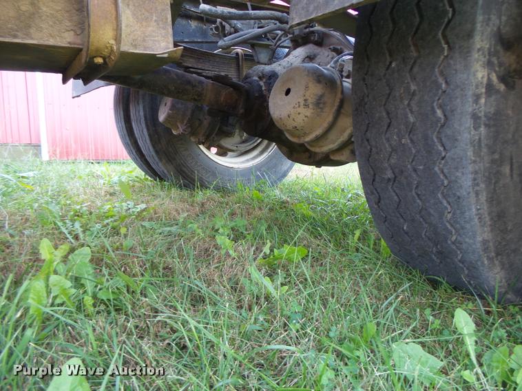 image for item K5665 1988 Chevrolet Kodiak semi truck