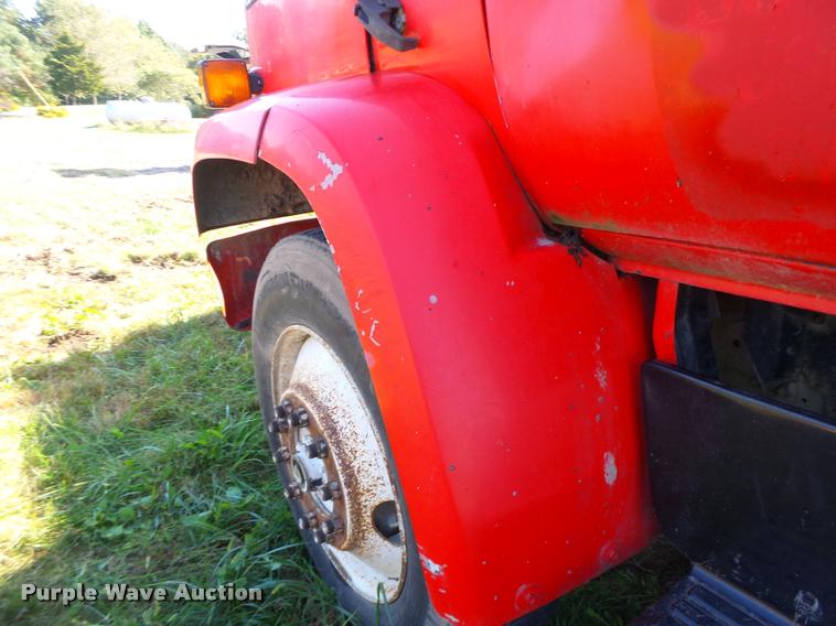 image for item K5665 1988 Chevrolet Kodiak semi truck