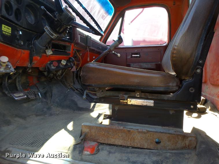 image for item K5665 1988 Chevrolet Kodiak semi truck