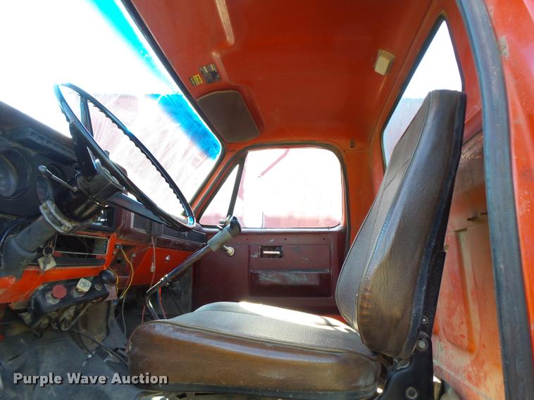 image for item K5665 1988 Chevrolet Kodiak semi truck