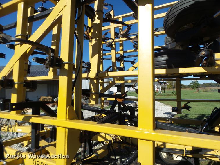 image for item K5671 Landoll 9800 field cultivator