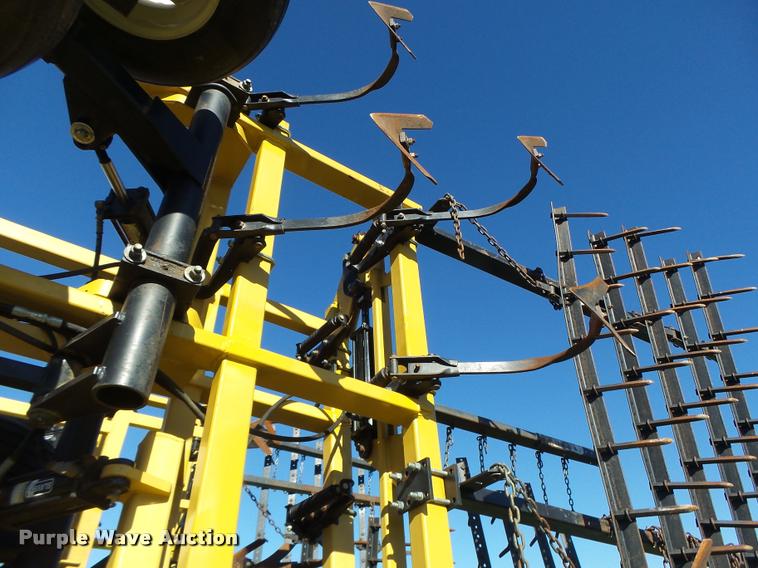 image for item K5671 Landoll 9800 field cultivator