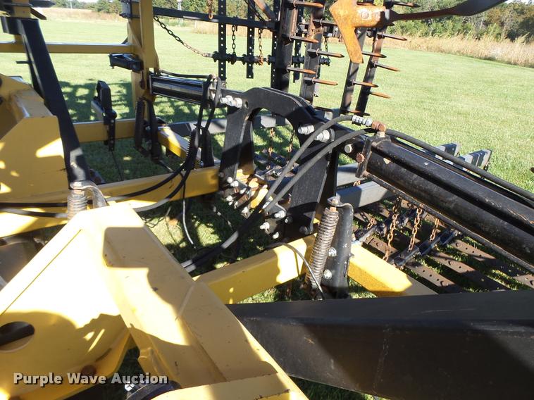 image for item K5671 Landoll 9800 field cultivator