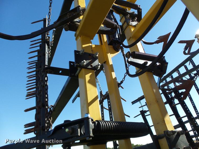 image for item K5671 Landoll 9800 field cultivator