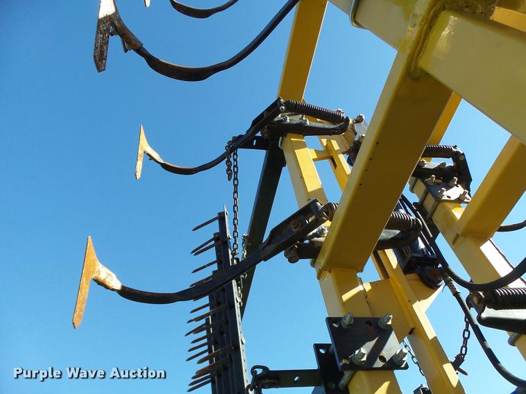 image for item K5671 Landoll 9800 field cultivator