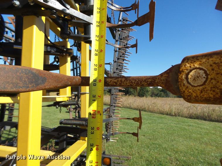 image for item K5671 Landoll 9800 field cultivator