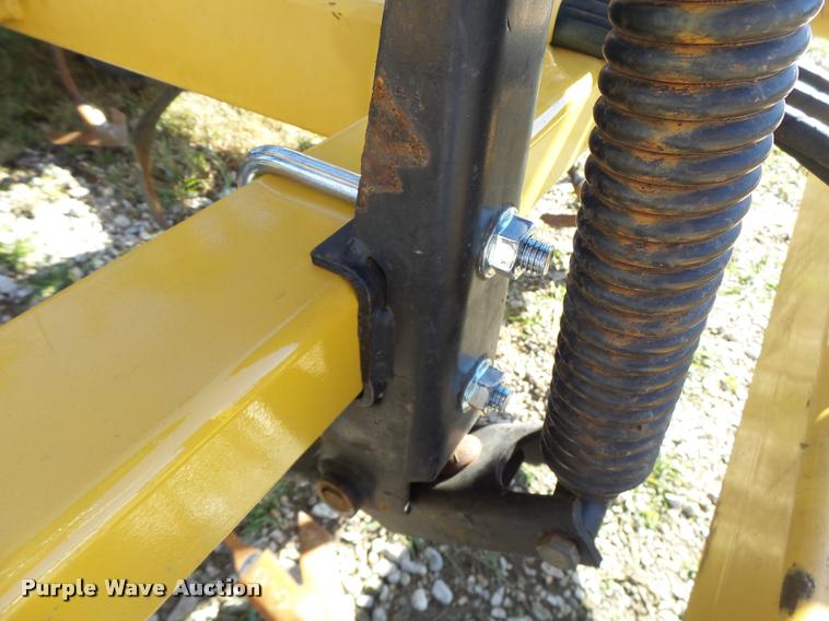 image for item K5671 Landoll 9800 field cultivator