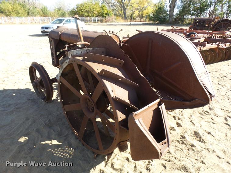 image for item L3334 Fordson tractor