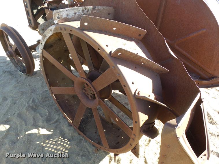 image for item L3334 Fordson tractor