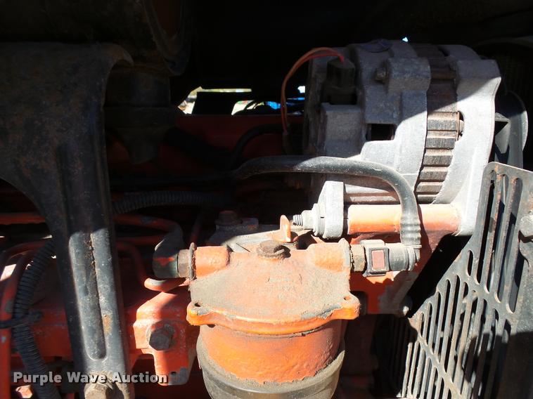 image for item L3353 1999 New Holland TS100 tractor