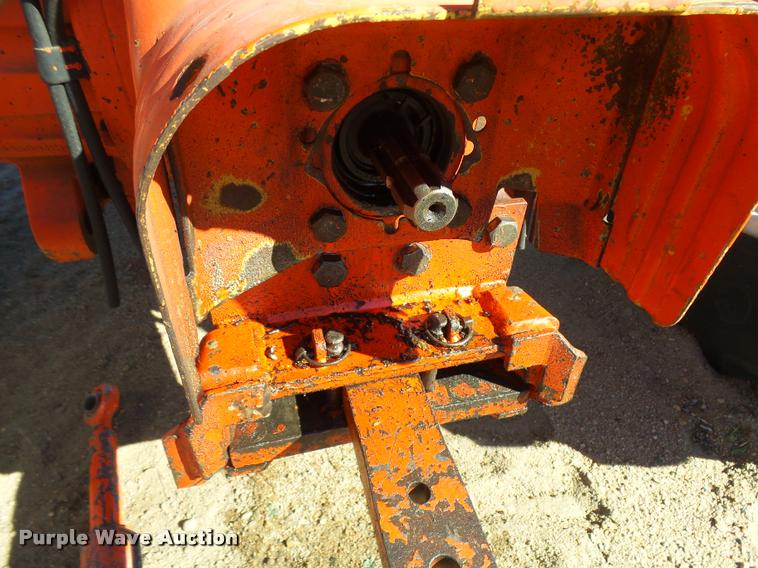 image for item L3353 1999 New Holland TS100 tractor