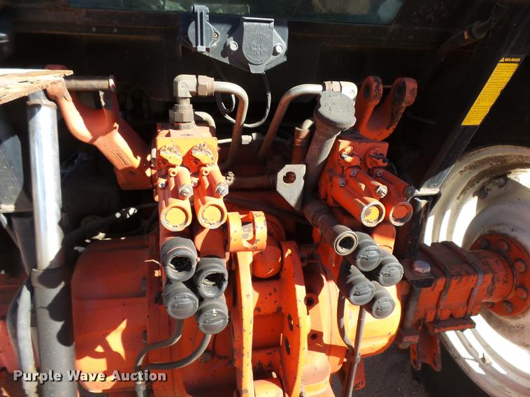 image for item L3353 1999 New Holland TS100 tractor