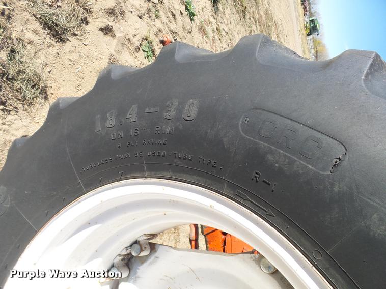 image for item L3353 1999 New Holland TS100 tractor