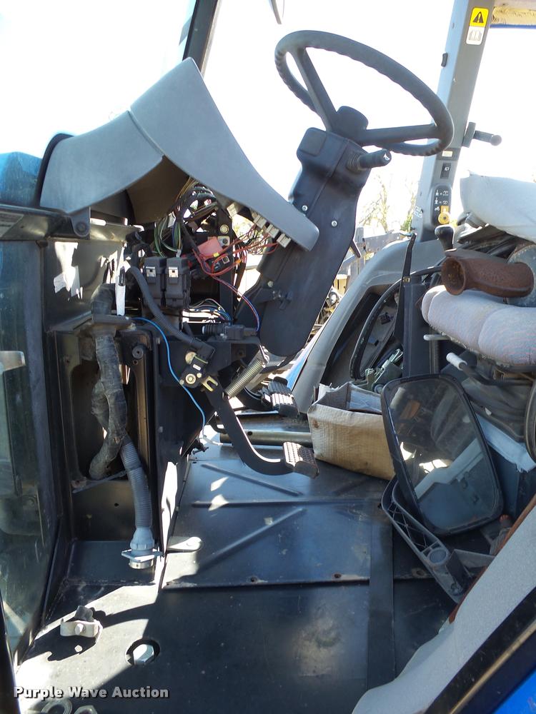 image for item L3355 2002 New Holland TS100 tractor