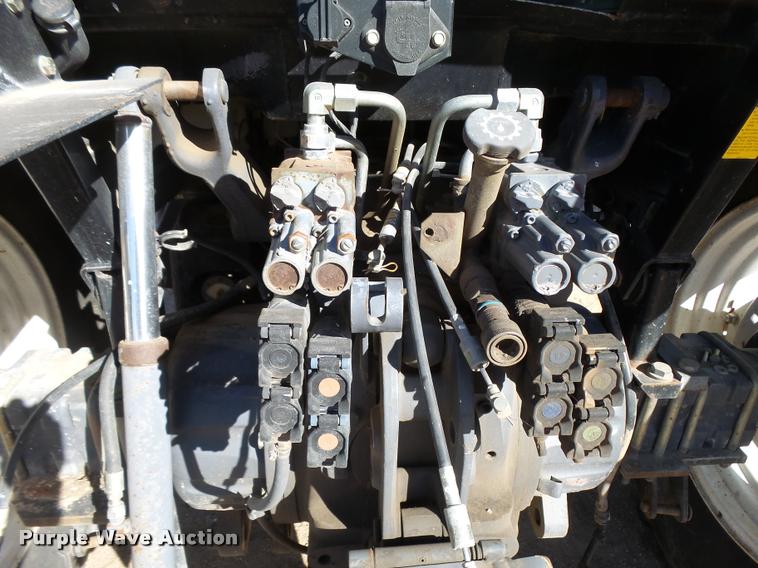 image for item L3355 2002 New Holland TS100 tractor