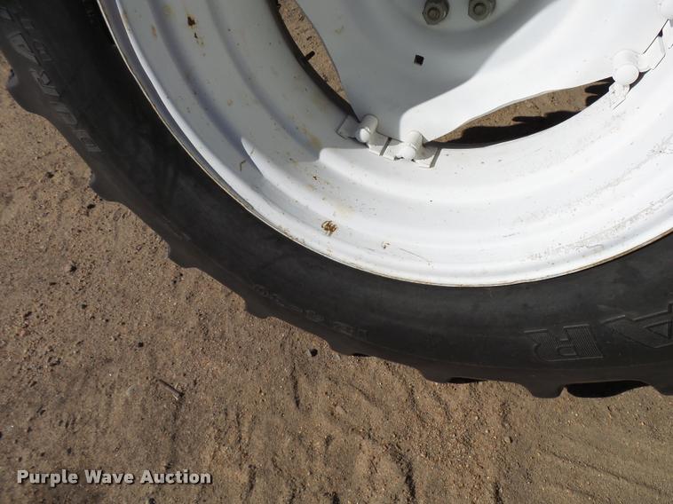 image for item L3355 2002 New Holland TS100 tractor