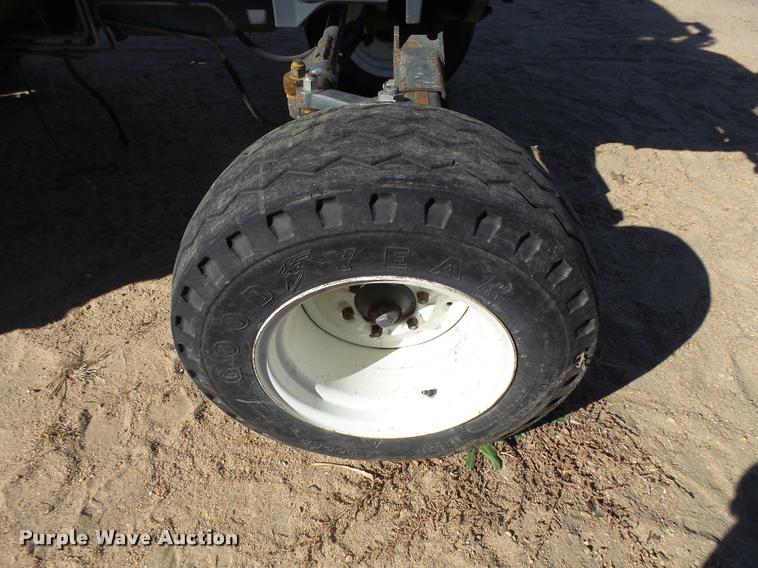 image for item L3355 2002 New Holland TS100 tractor