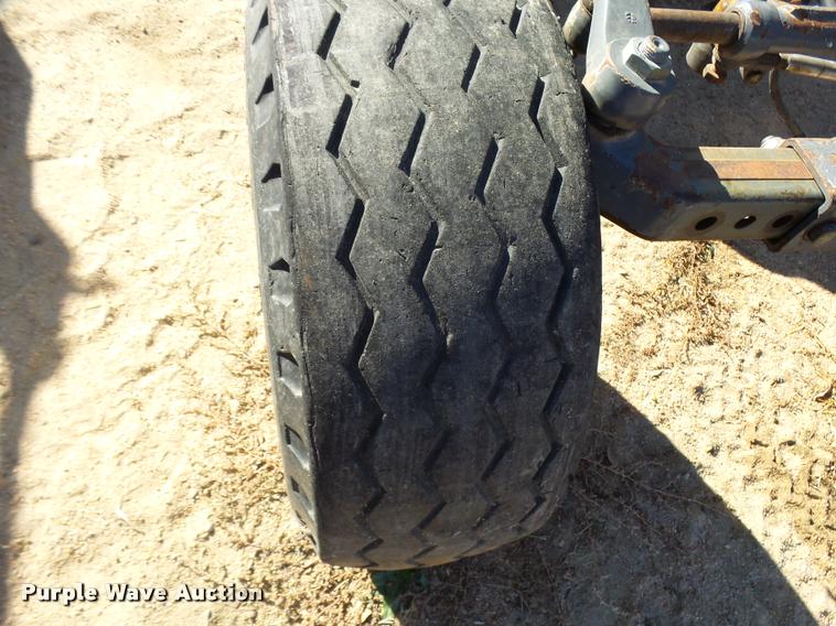 image for item L3355 2002 New Holland TS100 tractor