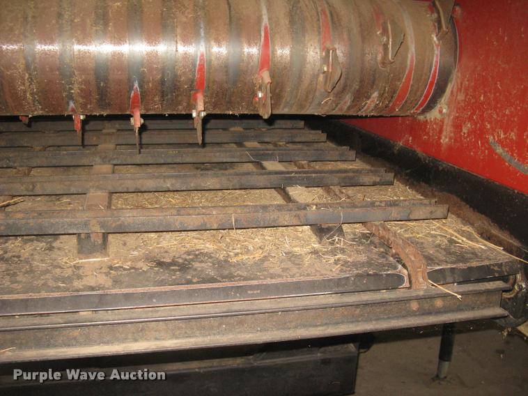 image for item L3898 DewEze Rotoslicer bale processor