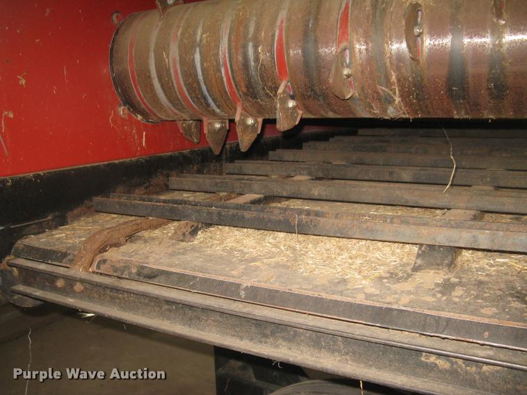 image for item L3898 DewEze Rotoslicer bale processor