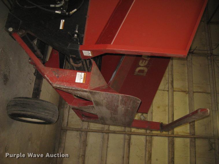 image for item L3898 DewEze Rotoslicer bale processor