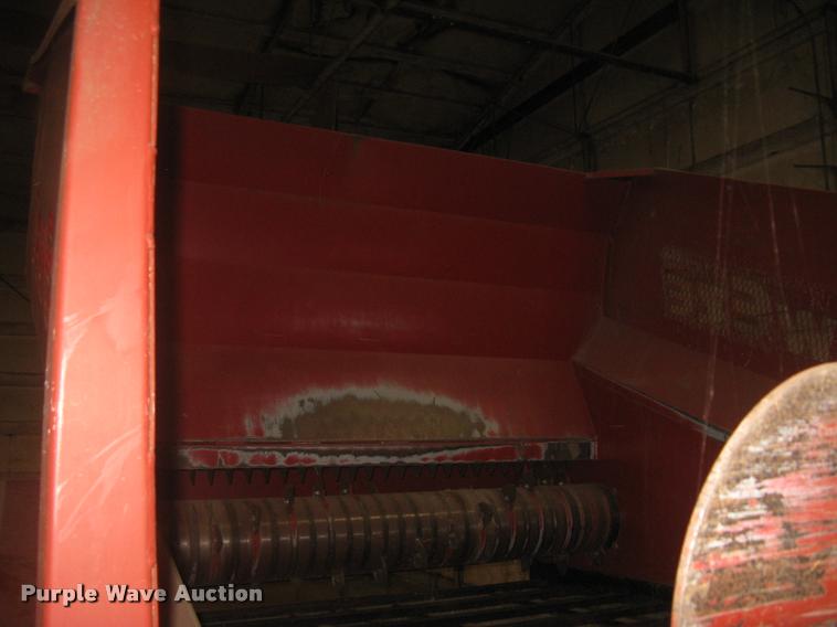 image for item L3898 DewEze Rotoslicer bale processor