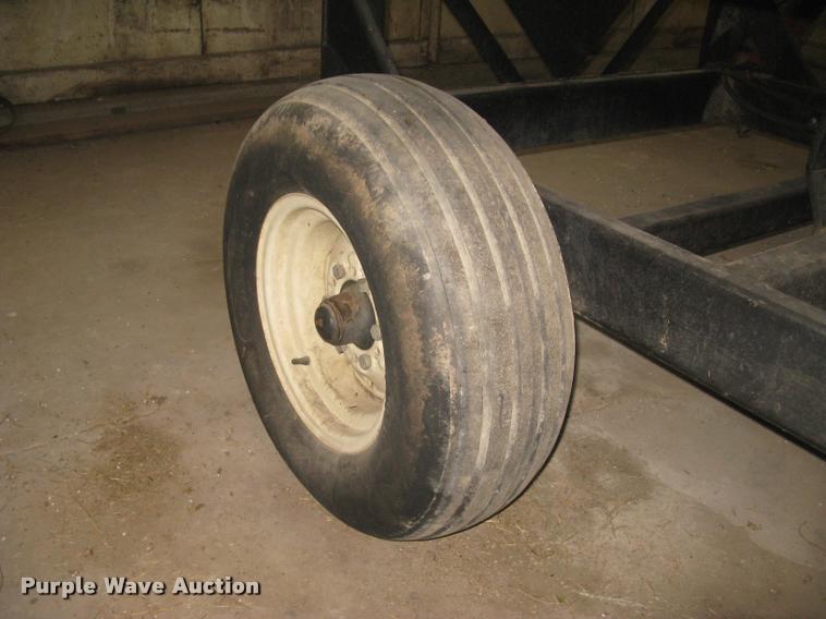 image for item L3898 DewEze Rotoslicer bale processor