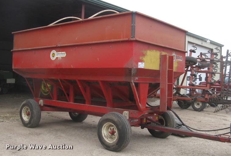 image for item L3899 Unverferth 375 grain wagon