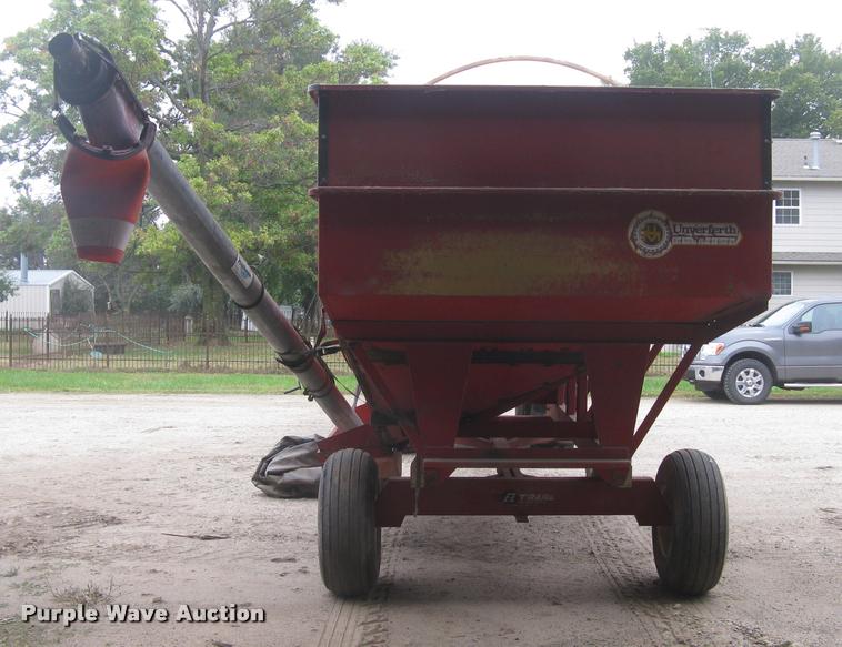 image for item L3899 Unverferth 375 grain wagon