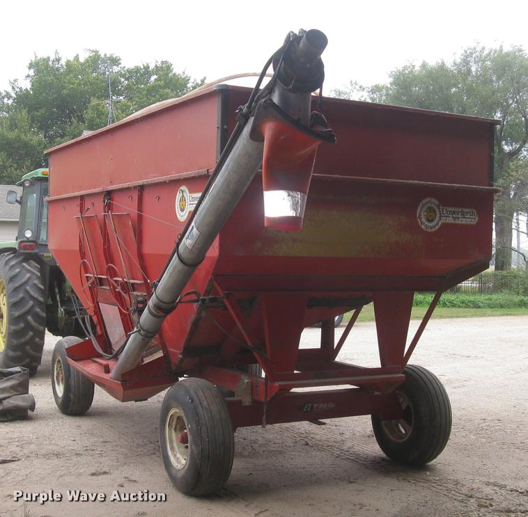 image for item L3899 Unverferth 375 grain wagon