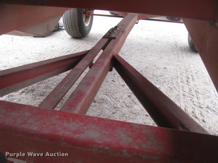 image for item L3899 Unverferth 375 grain wagon