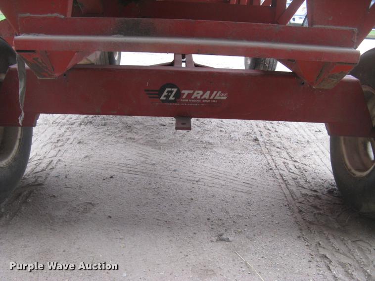 image for item L3899 Unverferth 375 grain wagon