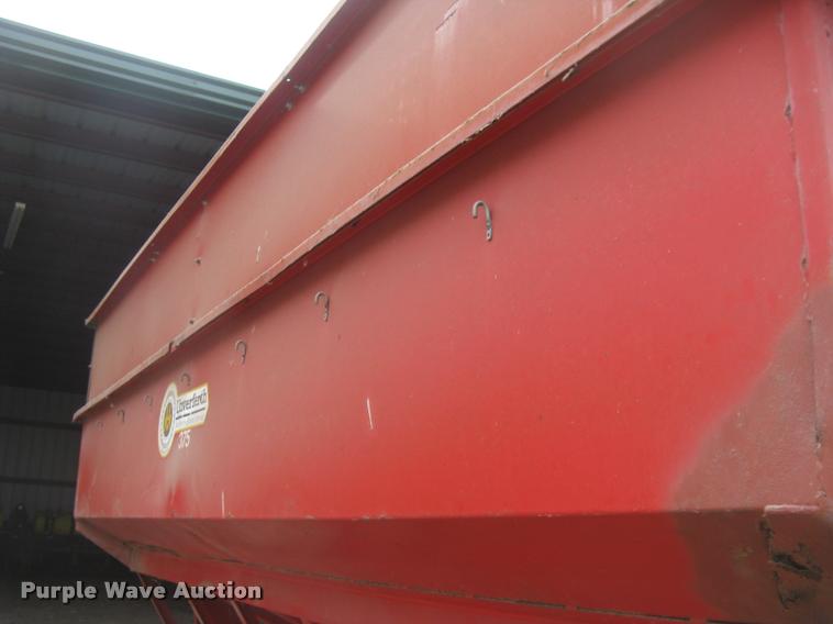 image for item L3899 Unverferth 375 grain wagon