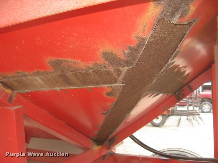 image for item L3899 Unverferth 375 grain wagon