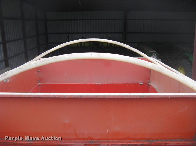 image for item L3899 Unverferth 375 grain wagon