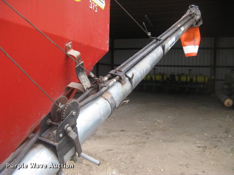 image for item L3899 Unverferth 375 grain wagon