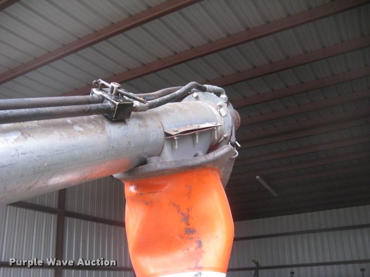 image for item L3899 Unverferth 375 grain wagon