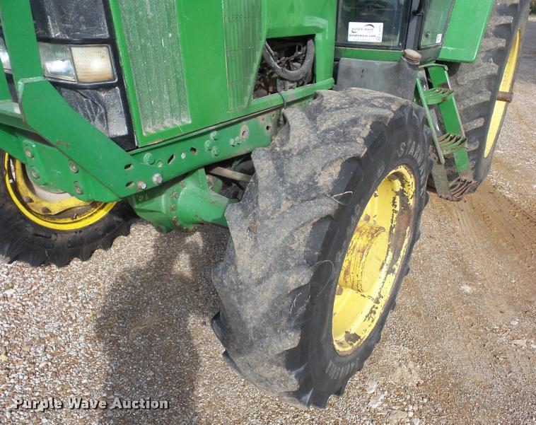 image for item L4371 1994 John Deere 7400 MFWD tractor