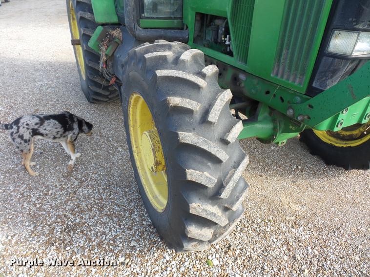 image for item L4371 1994 John Deere 7400 MFWD tractor