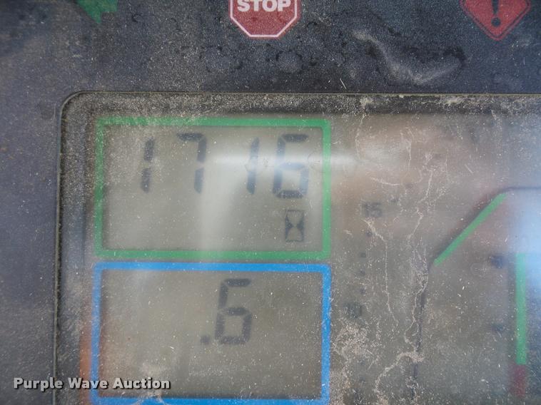 image for item L4371 1994 John Deere 7400 MFWD tractor