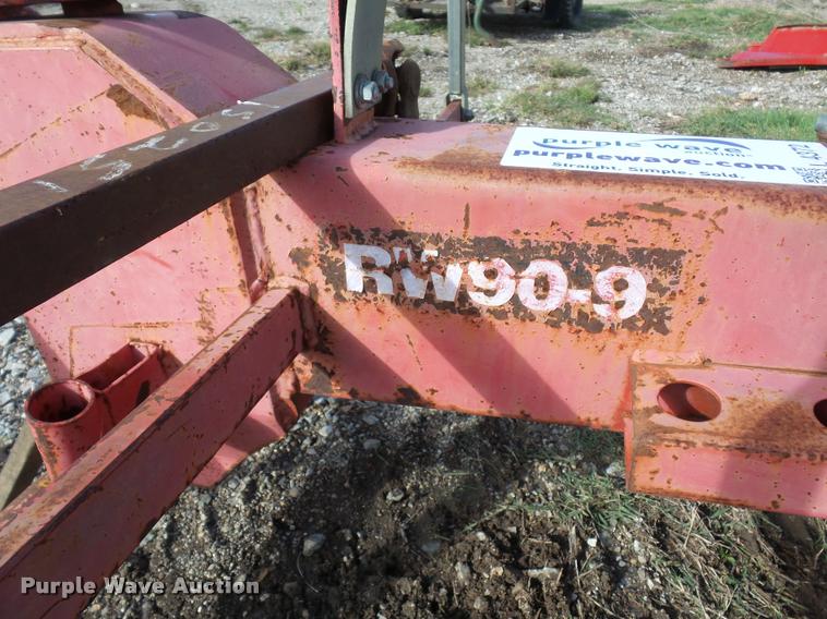 image for item L4372 Tonutti RW90-9 hay rake