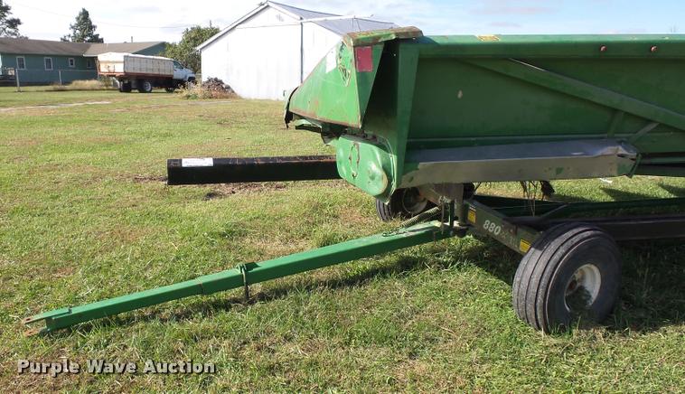 image for item L4374 John Deere 1243 corn head